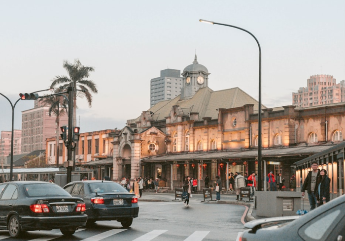郑州怎么了最近,一座国家中心城市的转型阵痛与韧性生长 郑州怎么了最近,一座国家中心城市的转型阵痛与韧性生长