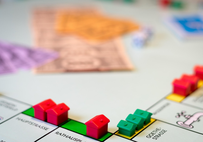 多地出现聚集性疫情，常态化防控下的新挑战与应对