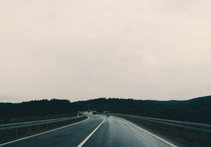 高速免费，春节返乡路上的温暖与阵痛