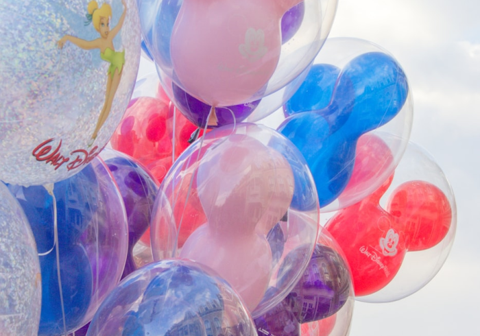 上海迪士尼乐园疫情风波,童话王国的现实考验 上海迪士尼乐园疫情风波,童话王国的现实考验