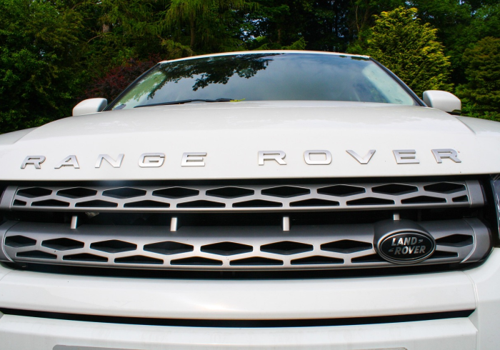 新路虎揽胜,重塑豪华全地形车的未来 新路虎揽胜,重塑豪华全地形车的未来