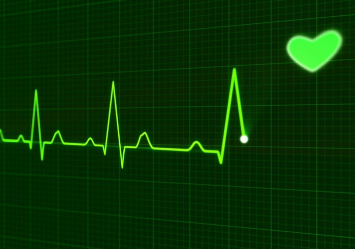 新冠患者发烧几天后病情加重，识别危险信号与科学应对