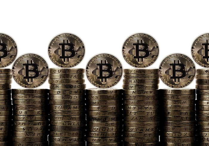 新冠每日数据,数字背后的集体记忆与时代切片 新冠每日数据,数字背后的集体记忆与时代切片