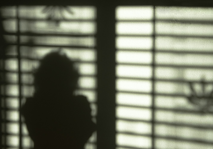 深圳新报告2例无症状感染者，一对夫妻的警示与城市防控新挑战