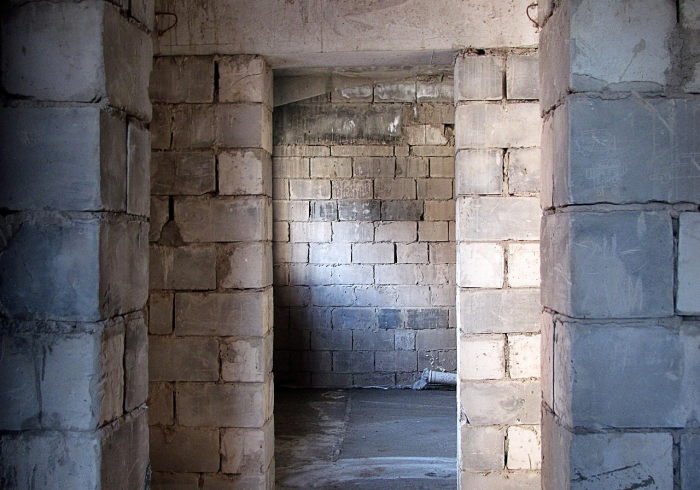 隔离墙内，人情未隔离，新乡集中隔离政策背后的治理温度