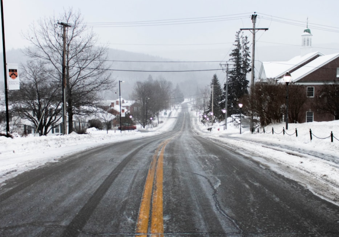 元旦高速不免费，但回家的路依然温暖