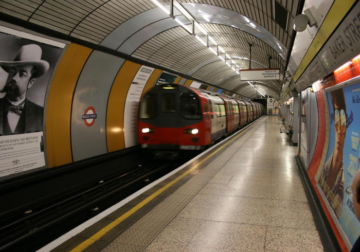 南京地铁停运,当城市动脉骤然失律 南京地铁停运,当城市动脉骤然失律