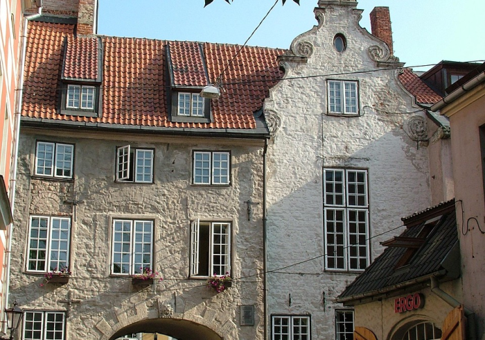 北京某大学新冠肺炎事件，疫情下的象牙塔考验与韧性生长