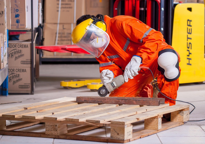 高速免费为何绕开元旦？政策背后的经济与安全考量