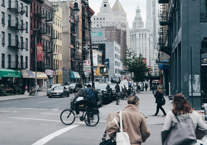 西安封控地图，那些静默的街巷，与从未停息的城市脉搏