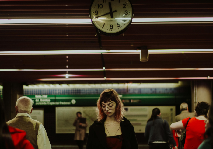 时间之锚，当今年几号开会成为全民的集体仪式