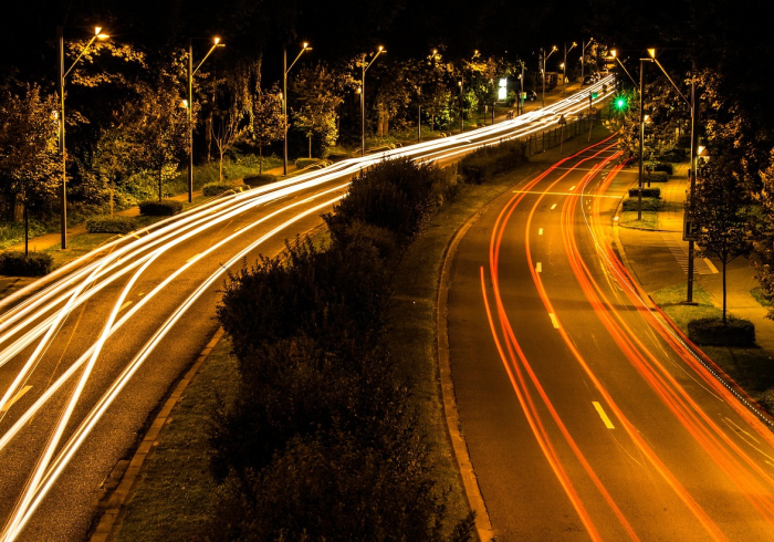 核酸检测亭前，重庆人主动排起蜿蜒长队