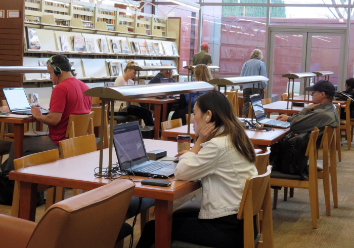 河北师范大学,疫情下的校园,如何筑起安全与知识的双重堡垒? 河北师范大学,疫情下的校园,如何筑起安全与知识的双重堡垒?