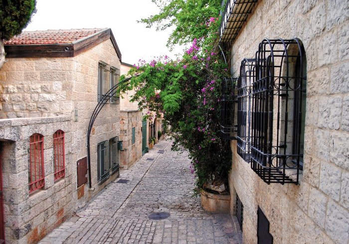 烟台振华商厦，老牌商场的中年危机与突围之战