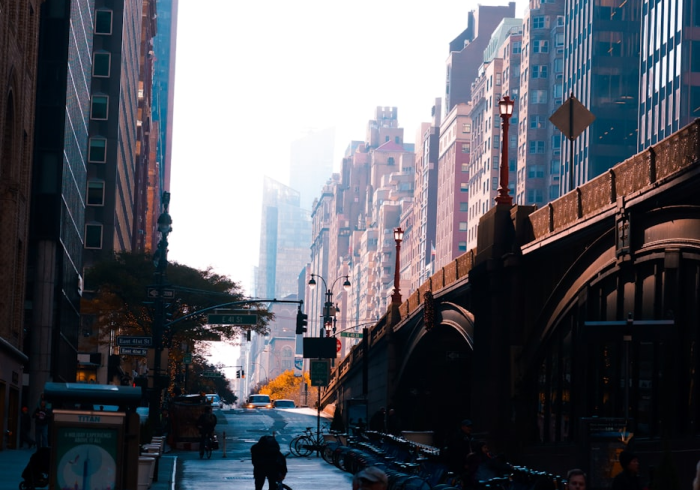 堵车长龙里，藏着中国人的时间密码