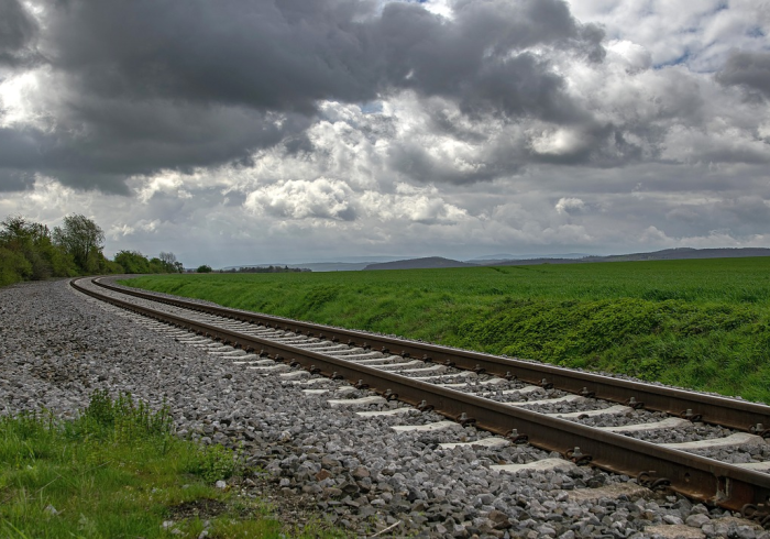 山东疫情列车，铁轨上的孤岛与流动的共同体