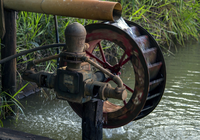 封控下的莲池，一座古城与千万颗心的疫情巷战