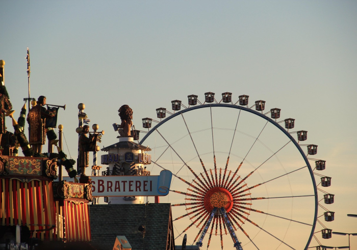 啤酒泡沫消散后,大连啤酒节停办背后的城市转型阵痛 啤酒泡沫消散后,大连啤酒节停办背后的城市转型阵痛