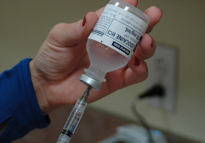 只需这两样东西，新冠疫苗接种轻松完成