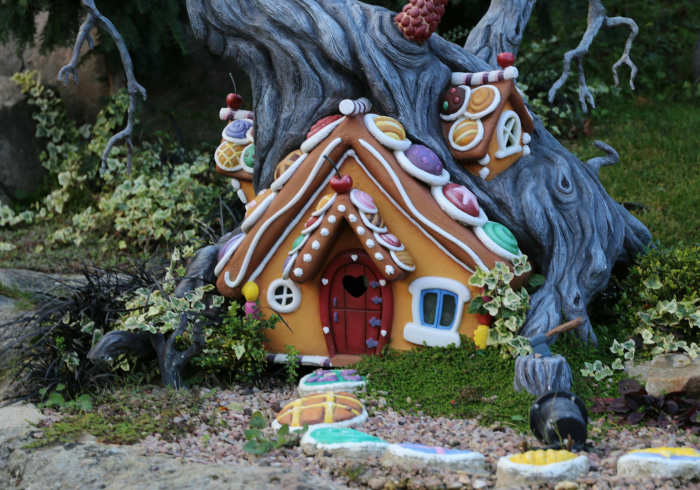 上海迪士尼，当童话城堡遭遇疫情风暴