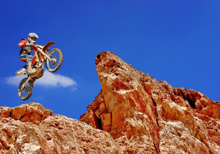 哈尔滨疫情阻击战，冰雪下的坚韧与科学之光