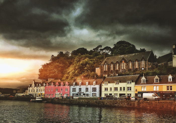 深圳新增1例无症状感染者，一座城市的静默与轰鸣