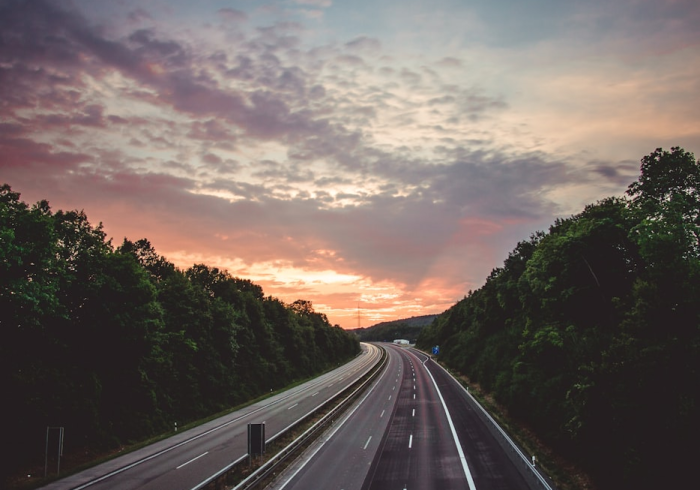 高速免费提前一天上高速,一场关于时间的全民博弈 高速免费提前一天上高速,一场关于时间的全民博弈