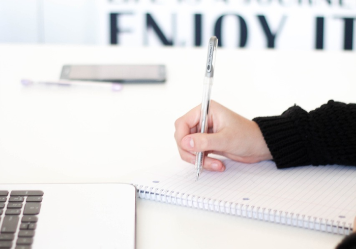 被殴打的防疫人员与被忽略的人,无锡事件背后的治理伦理之问 被殴打的防疫人员与被忽略的人,无锡事件背后的治理伦理之问