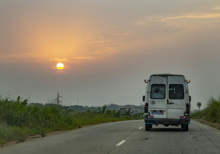 高速免费是怎样的，一场关于效率、公平与公共性的社会实验