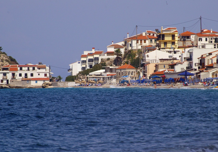 南沙群岛百科，碧海深处的蓝色国土与文明纽带