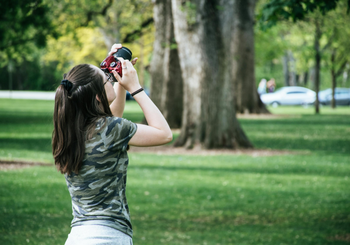 被忽略的风景,环法赛道旁的女性凝视 被忽略的风景,环法赛道旁的女性凝视