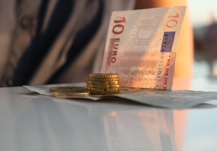 给大家讲解“炸 金花房卡链接多少钱”链接房卡在哪里获取 给大家讲解“炸 金花房卡链接多少钱”链接房卡在哪里获取