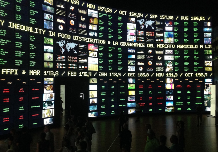 分数线背后,数字的重量与人生的宽度 分数线背后,数字的重量与人生的宽度