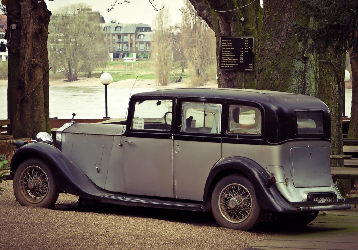 劳斯莱斯幻影2025新款,千万级身价背后的奢华密码 劳斯莱斯幻影2025新款,千万级身价背后的奢华密码