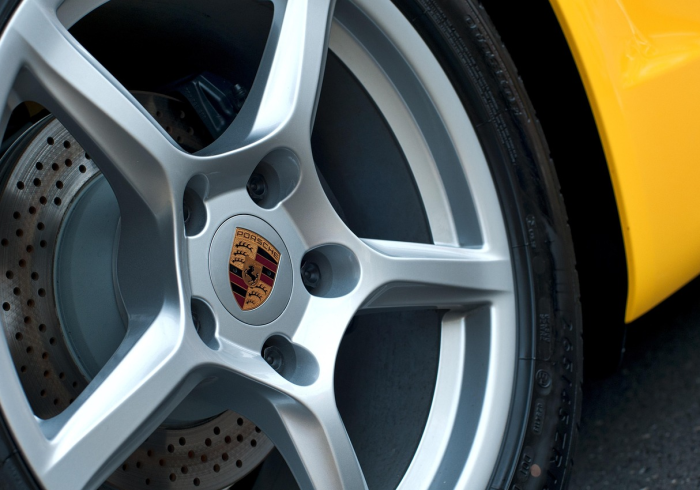 福特SUV汽车后杠更换费用解析,价格、选择与注意事项全攻略 福特SUV汽车后杠更换费用解析,价格、选择与注意事项全攻略