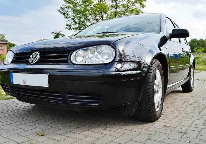 大众12缸高尔夫,当平民钢炮吞下性能巨兽的心脏 大众12缸高尔夫,当平民钢炮吞下性能巨兽的心脏