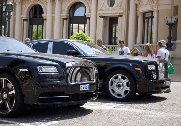 轿车大连到烟台船票价格，一张船票背后的经济账与人生海