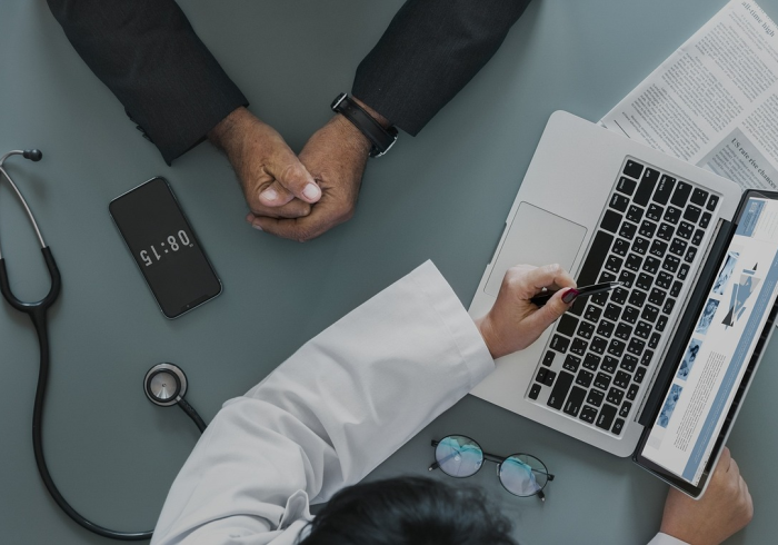 健康码退场，信任码登场，从核酸时代到信任社会的文明进阶